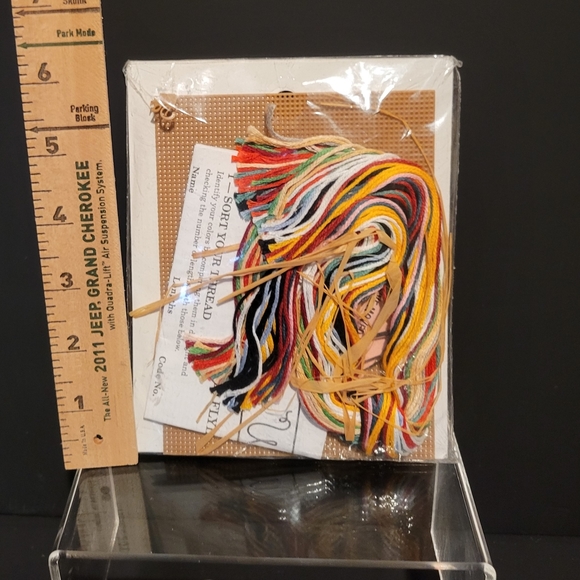 Wire Whimsy "Flying Santa" Christmas Counted Cross Stitch Kit - Picture 2 of 2